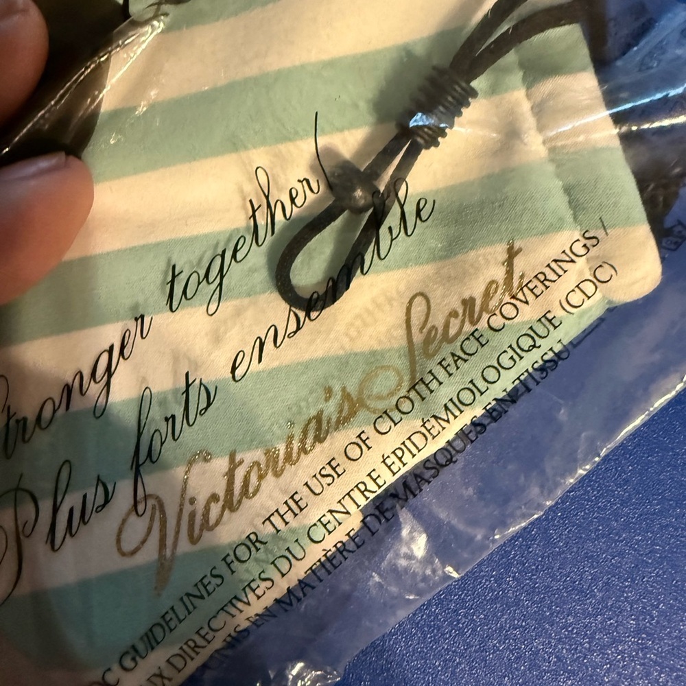 Victoria's Secret Mint Green & White Striped Face Mask with Heart Logo - Picture 2 of 2